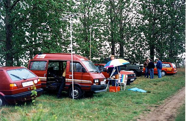 AUB-Fieldday Telz. Aufbau einer Maspro-Antenne